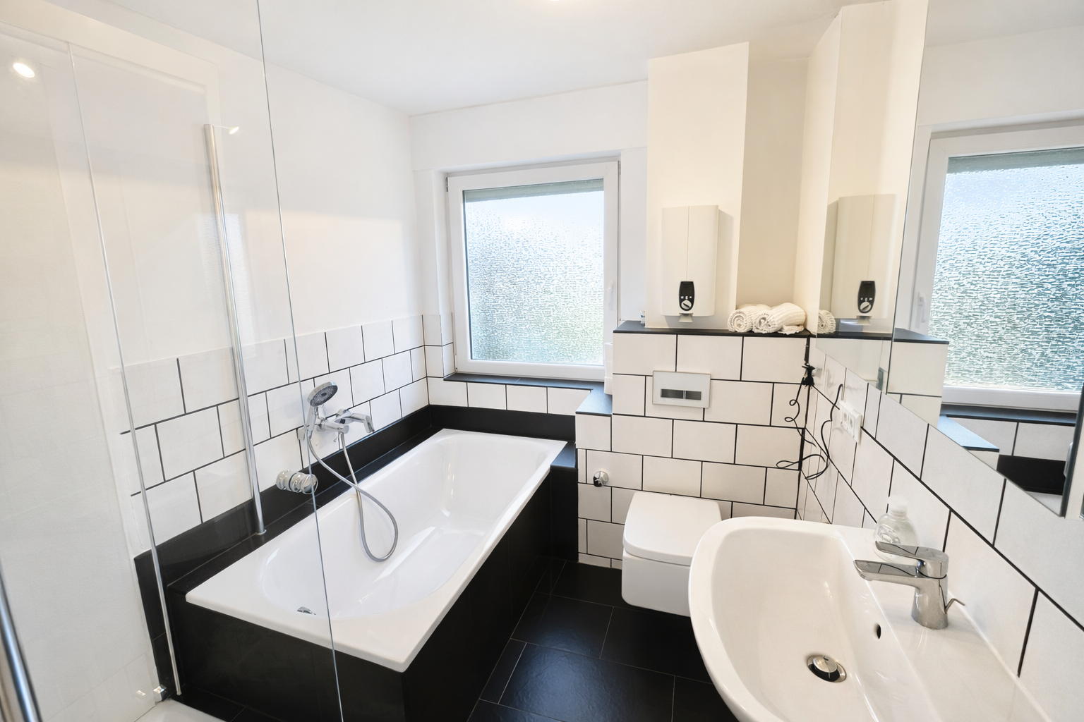 Zentrale 3-Zi Wohnung Karlsruhe | 2 Balkone & WLAN Bild 7